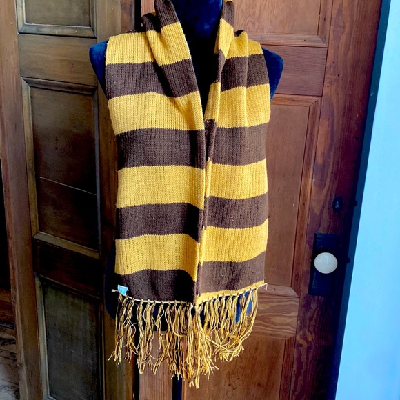 Vintage brown striped scarf. 100% acrylic. 54” length not including tassels. - Picture 1 of 5